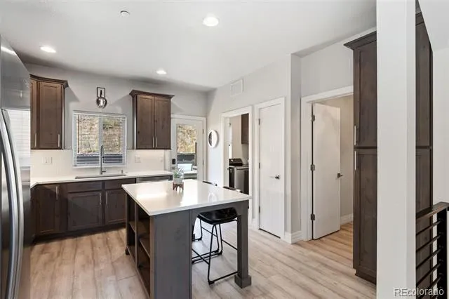 417 Chestnut Street Colorado Springs, CO 80905