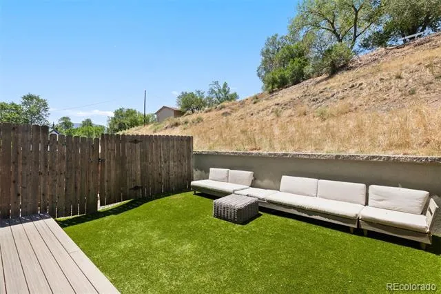 417 Chestnut Street Colorado Springs, CO 80905
