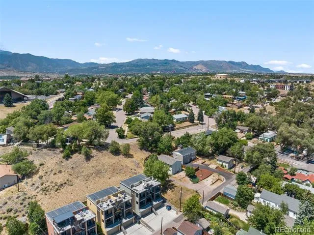 417 Chestnut Street Colorado Springs, CO 80905