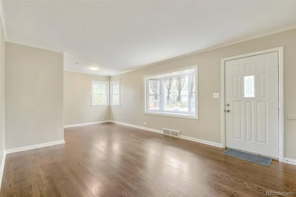 1704 W Crestline Avenue Littleton, CO 80120
