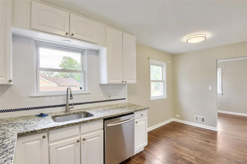 1704 W Crestline Avenue Littleton, CO 80120