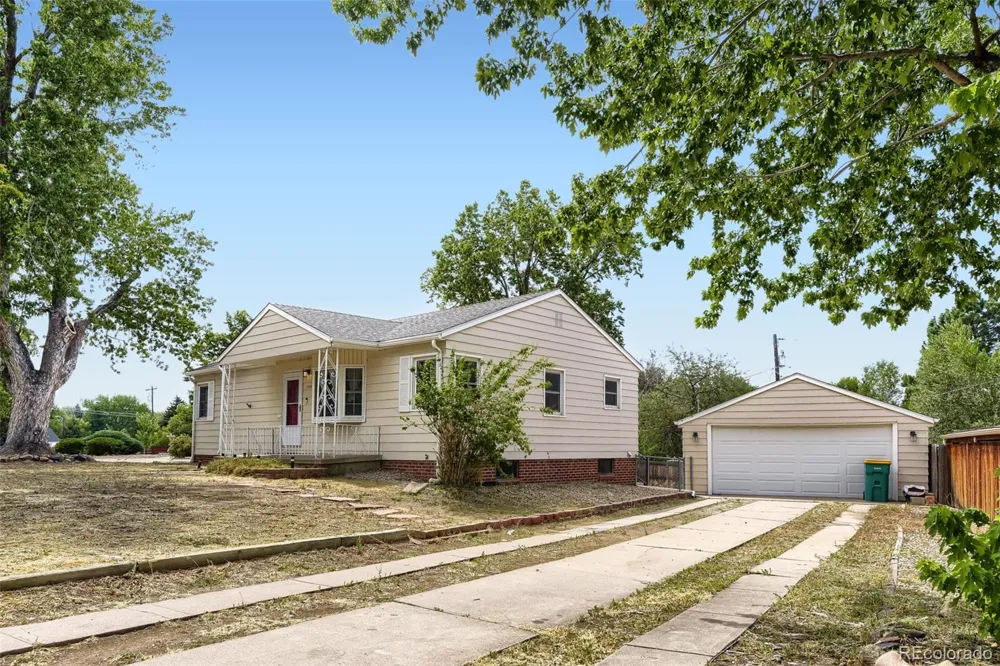 1704 W Crestline Avenue Littleton, CO 80120