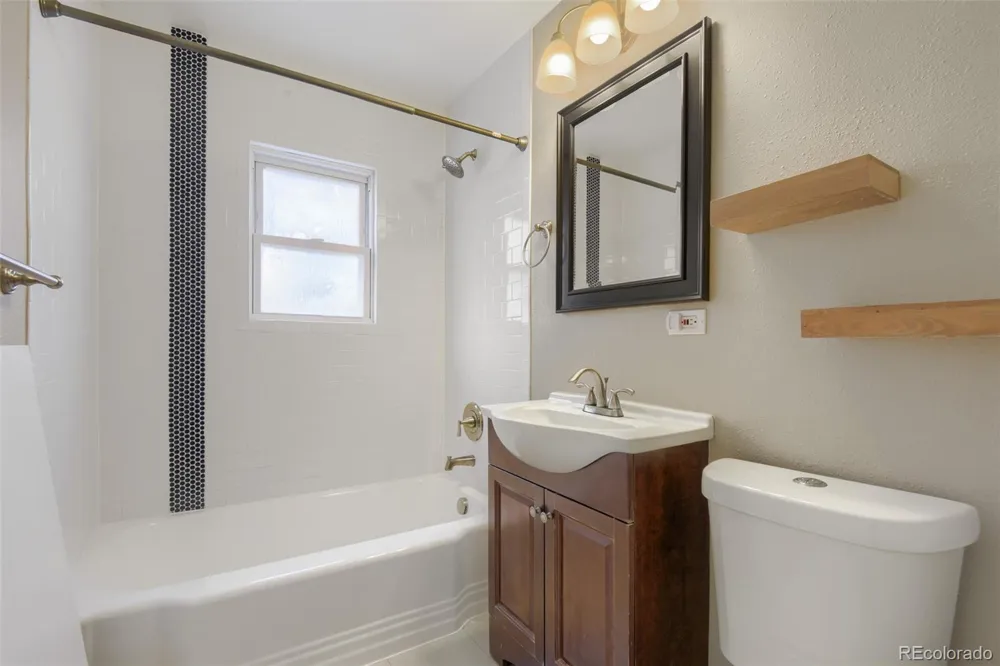 1704 W Crestline Avenue Littleton, CO 80120