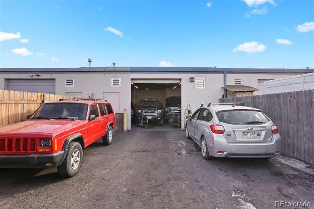 374 Norfolk Street Aurora, CO 80011