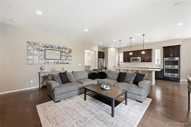 6449 Village Lane Centennial, CO 80111