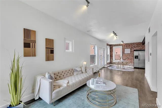 2539 W 27th Avenue Denver, CO 80211