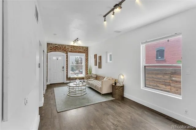 2539 W 27th Avenue Denver, CO 80211