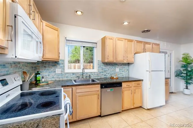 246 Lansing Street Aurora, CO 80010