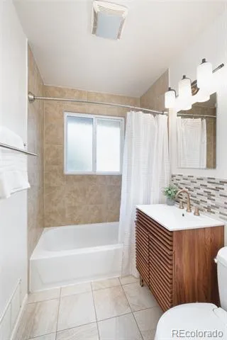 246 Lansing Street Aurora, CO 80010