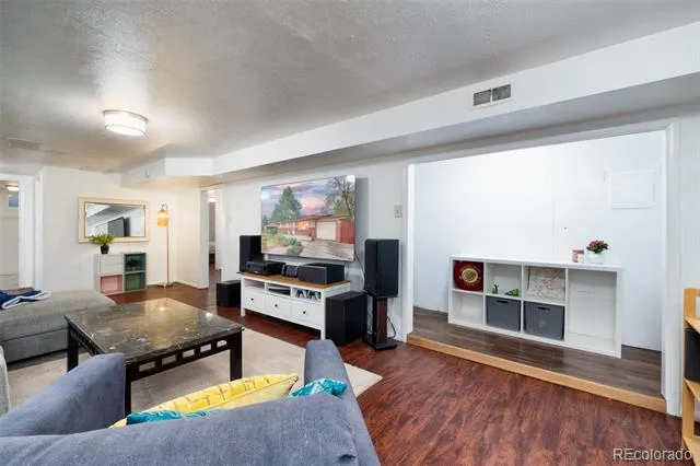 246 Lansing Street Aurora, CO 80010