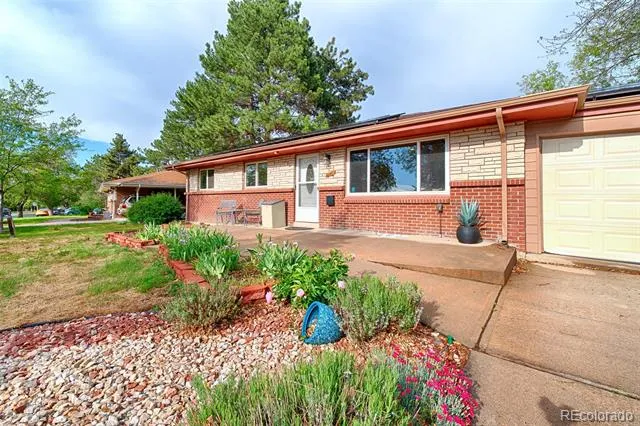 246 Lansing Street Aurora, CO 80010