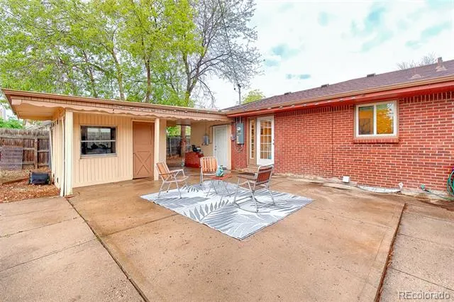 246 Lansing Street Aurora, CO 80010