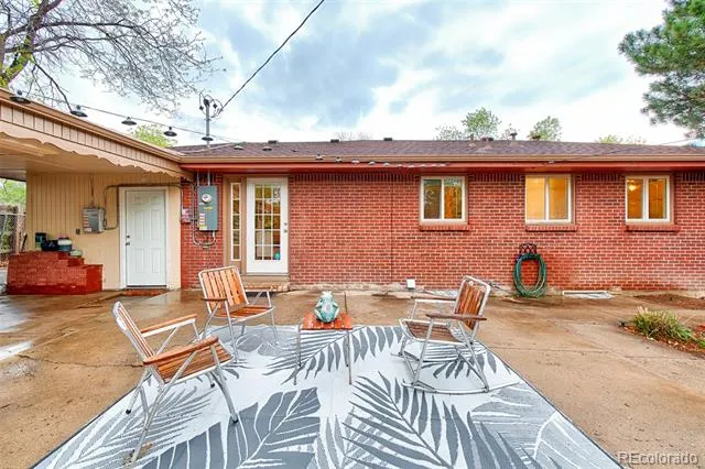 246 Lansing Street Aurora, CO 80010