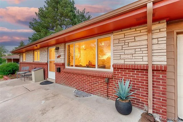 246 Lansing Street Aurora, CO 80010