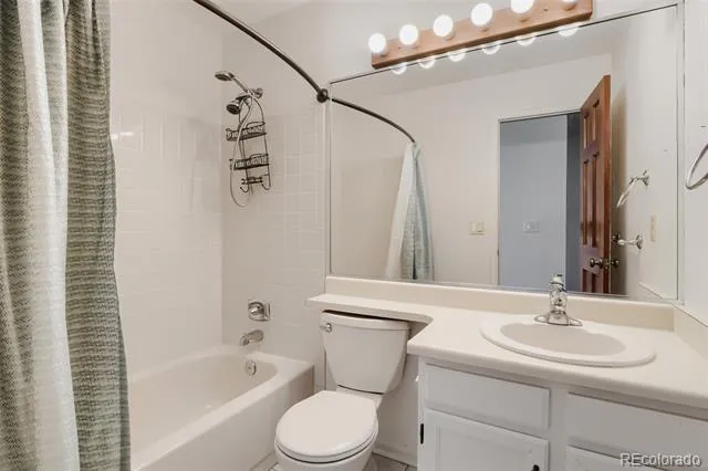 9399 Yale Lane Highlands Ranch, CO 80130