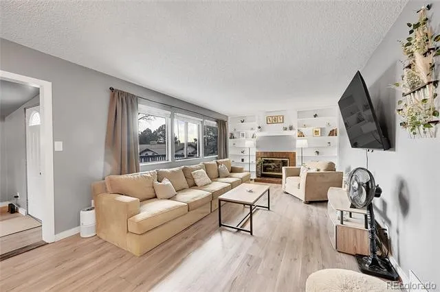 421 S Chelton Road Colorado Springs, CO 80910