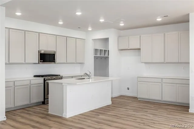 2632 E 103rd Avenue Thornton, CO 80229