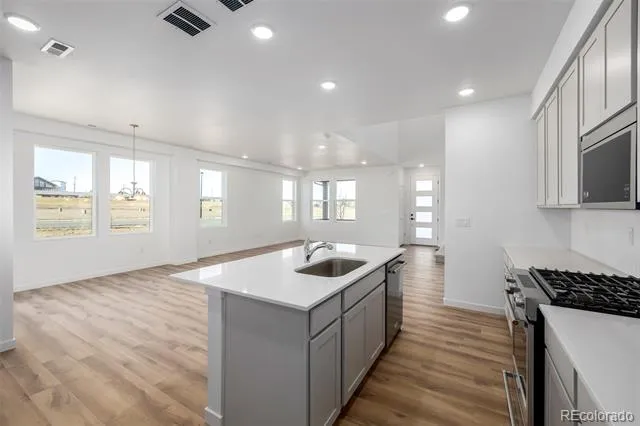2632 E 103rd Avenue Thornton, CO 80229