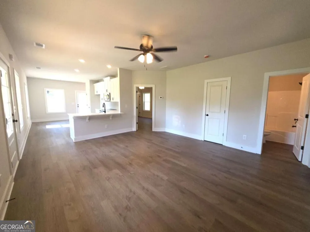 356 Flemister CIR Dallas, GA 30157