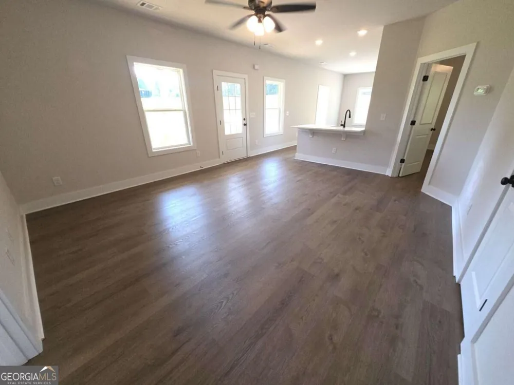 356 Flemister CIR Dallas, GA 30157
