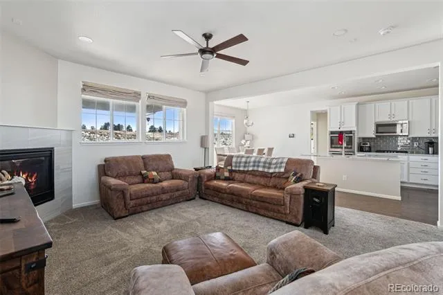 8086 S Grand Baker Way Aurora, CO 80016