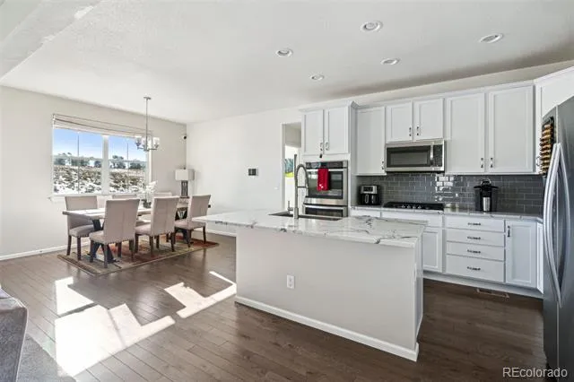 8086 S Grand Baker Way Aurora, CO 80016