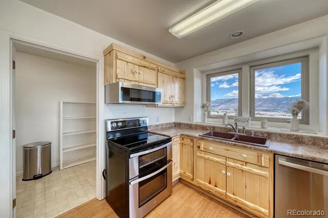 31015 West Ridge Road Buena Vista, CO 81211