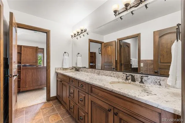 5686 Aspen Leaf Drive Littleton, CO 80125