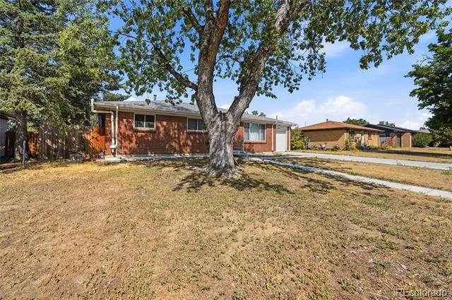 2541 Billings Street Aurora, CO 80011