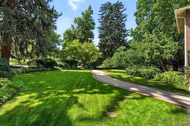5525 E 17th Avenue Parkway Denver, CO 80220