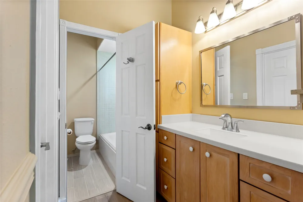 419 Vista Del Lago Drive Huffman, TX 77336