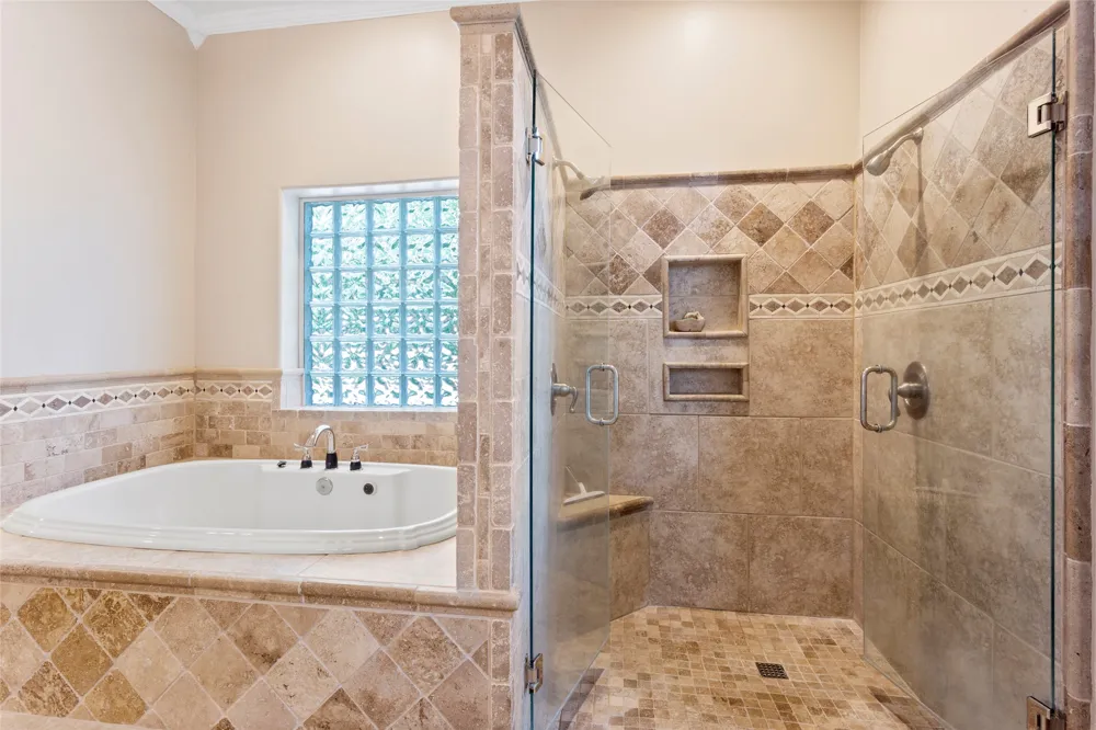 419 Vista Del Lago Drive Huffman, TX 77336