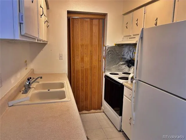 7755 E Quincy #A6-307 Denver, CO 80237