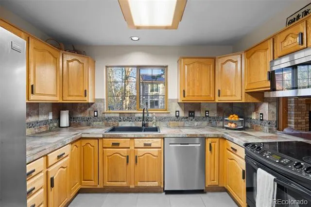 5174 Mountain Meadow Trail Castle Rock, CO 80109