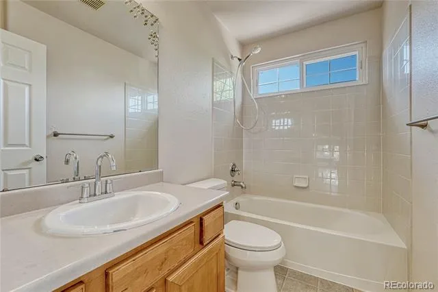 2613 S Killarney Court Aurora, CO 80013