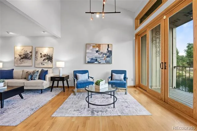 9948 E Maplewood Avenue Englewood, CO 80111