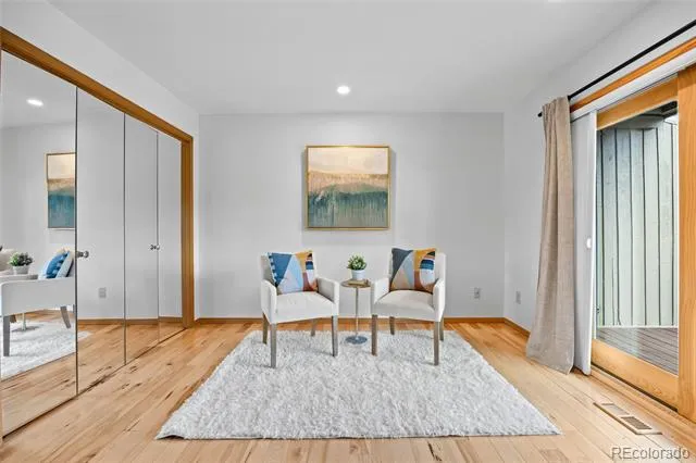 9948 E Maplewood Avenue Englewood, CO 80111
