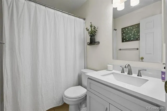 9659 Queenscliffe Drive Highlands Ranch, CO 80130