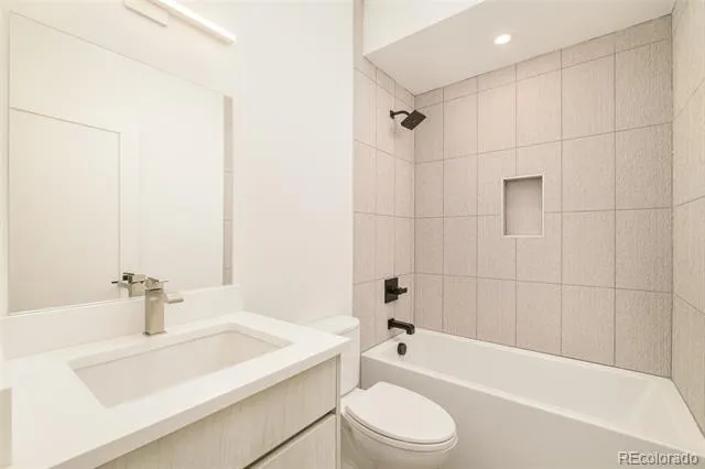 4721 Elm Court Denver, CO 80211