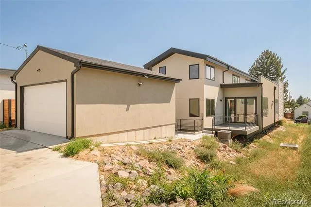 4721 Elm Court Denver, CO 80211