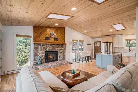 32783 Lodgepole Circle