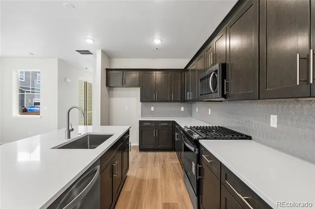 5218 Gardner Parkway Longmont, CO 80504