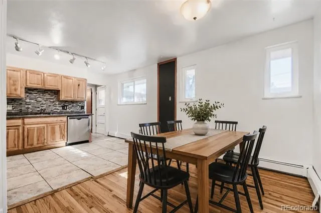 422 S Uvalda Street Aurora, CO 80012