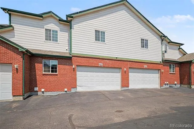 818 S Kalispell Circle #102 Aurora, CO 80017