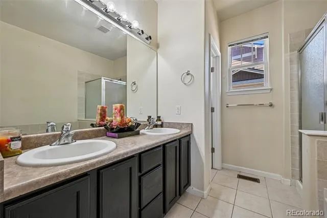 247 Coolidge Way Aurora, CO 80018