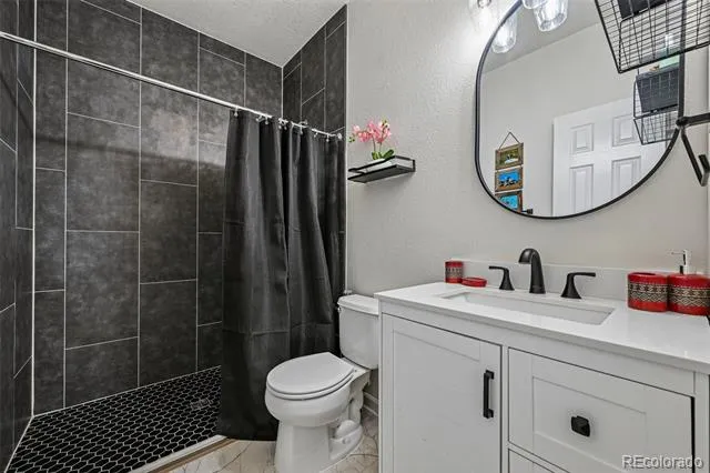 247 Coolidge Way Aurora, CO 80018