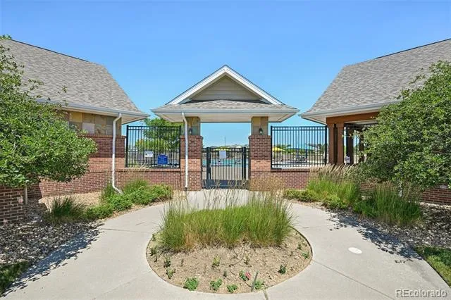 247 Coolidge Way Aurora, CO 80018