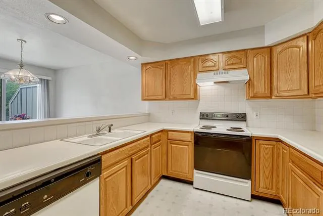6977 Los Reyes Circle Colorado Springs, CO 80918