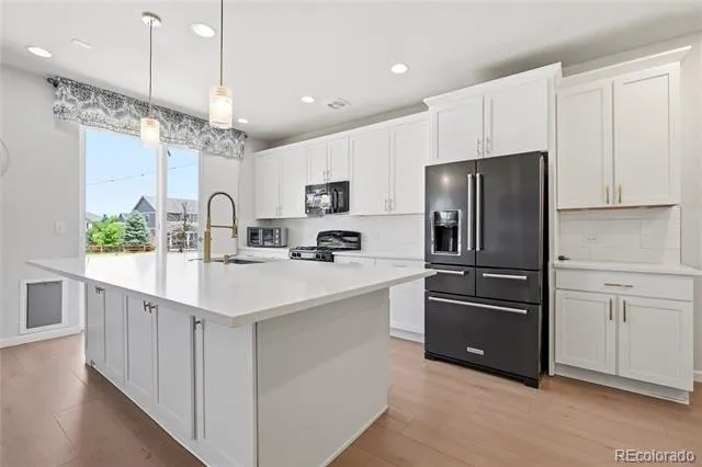 7757 Blue Water Lane Castle Rock, CO 80108