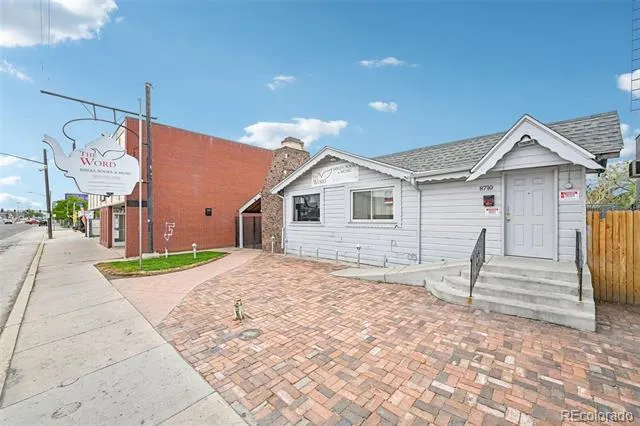 8710 E Colfax Avenue Denver, CO 80220